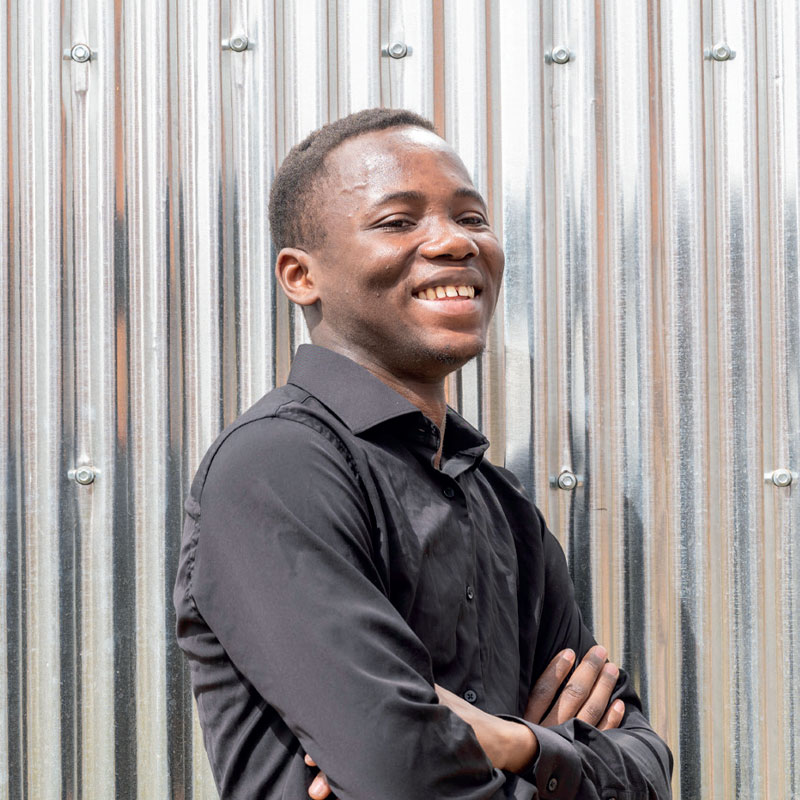 Koehi Bi William Zoman