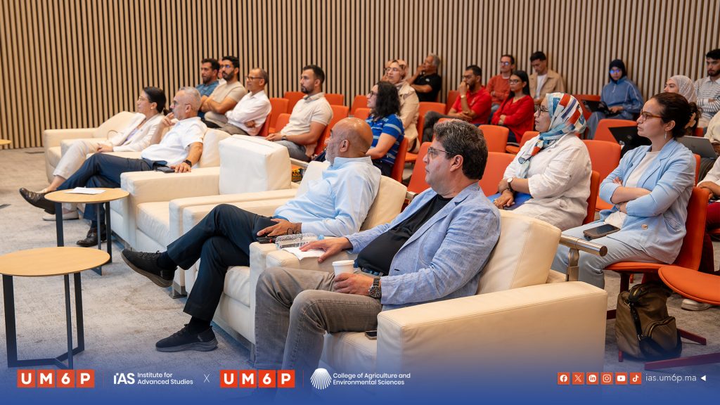 Audience attending Dr. Bill Riley seminar at UM6P